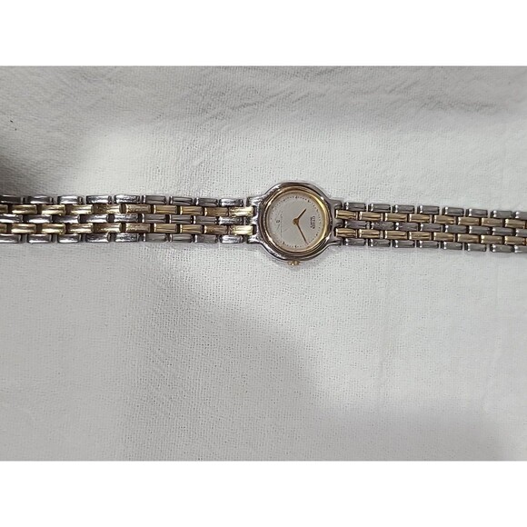 Citizen Quartz Silver Gold Tone Women Vintage Bracelet Watch 2250-899415 main image 6